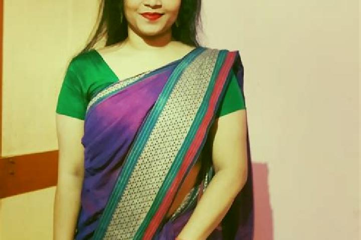 Escorts Mallar, India — Local Companions