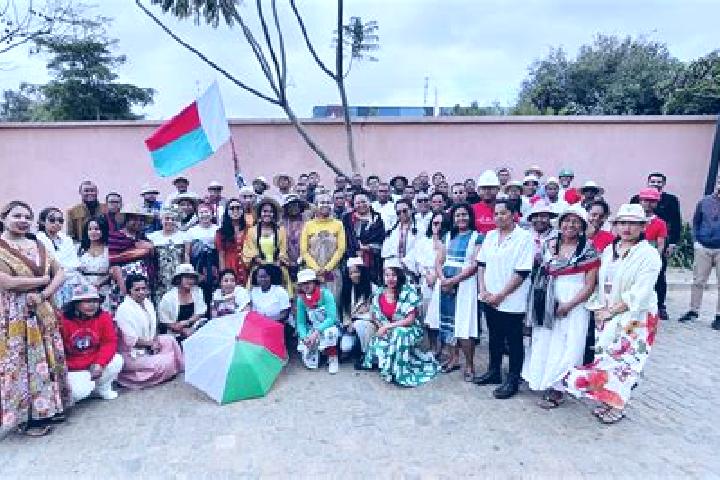 Escorts Manato, Madagascar — Local Companions
