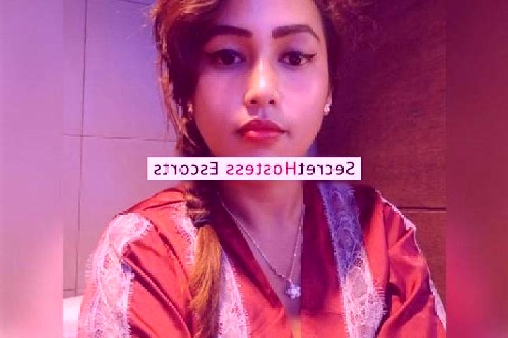 Escorts Maniis, Indonesia — Local Companions