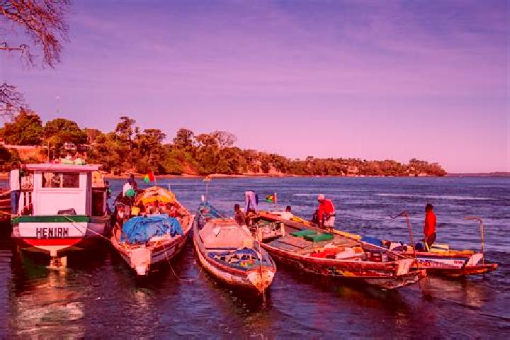 Escorts Mansaba, Guinea-Bissau — Local Companions