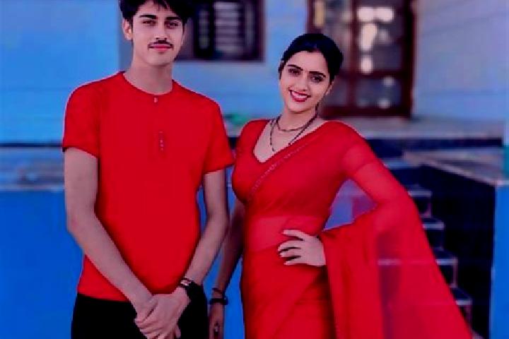 Escorts Marhaura, India — Local Companions