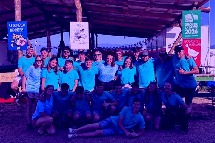 Escorts Marnand, France — Local Companions