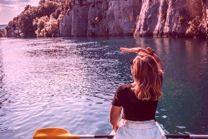 Escorts Marseille 11, France — Local Companions