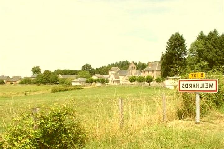 Escorts Meilhards, France — Local Companions