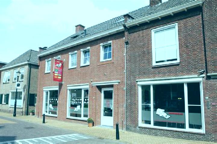 Escorts Melderslo, Netherlands — Local Companions