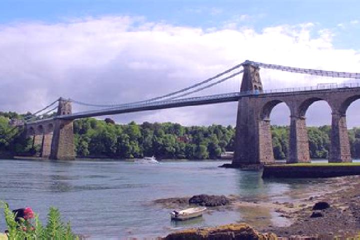 Escorts Menai Bridge, United Kingdom — Local Companions
