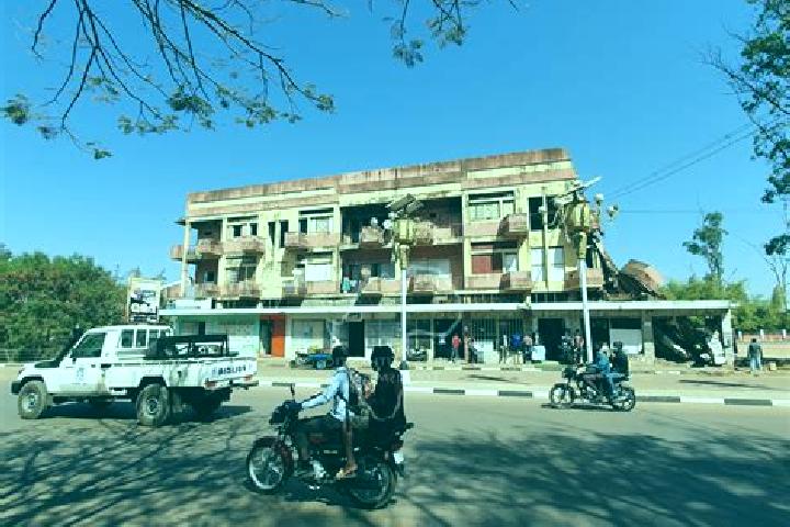Escorts Menongue, Angola — Local Companions