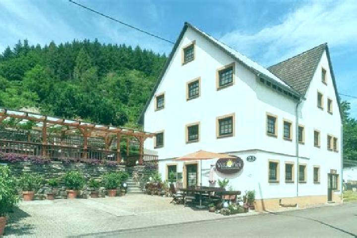 Escorts Merschbach, Germany — Local Companions