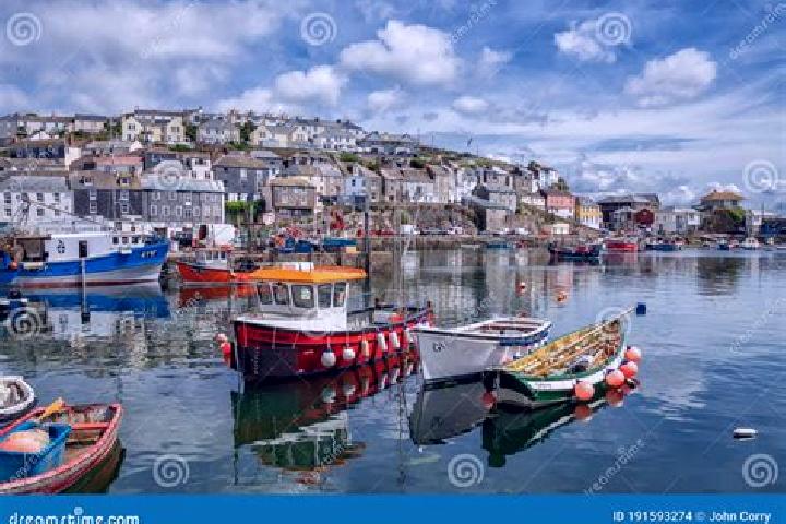 Escorts Mevagissey, United Kingdom — Local Companions