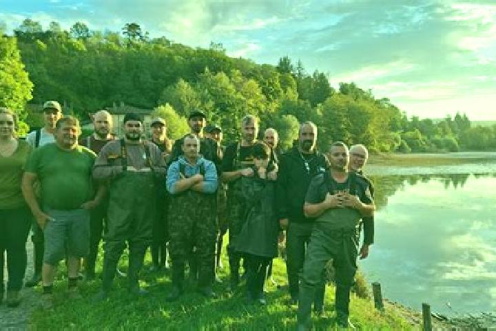 Escorts Meyrieu-les-Etangs, France — Local Companions