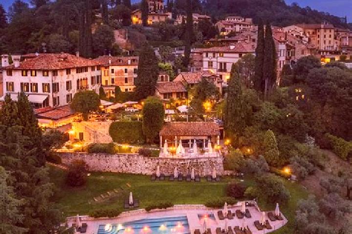 Escorts Miane, Italy — Local Companions