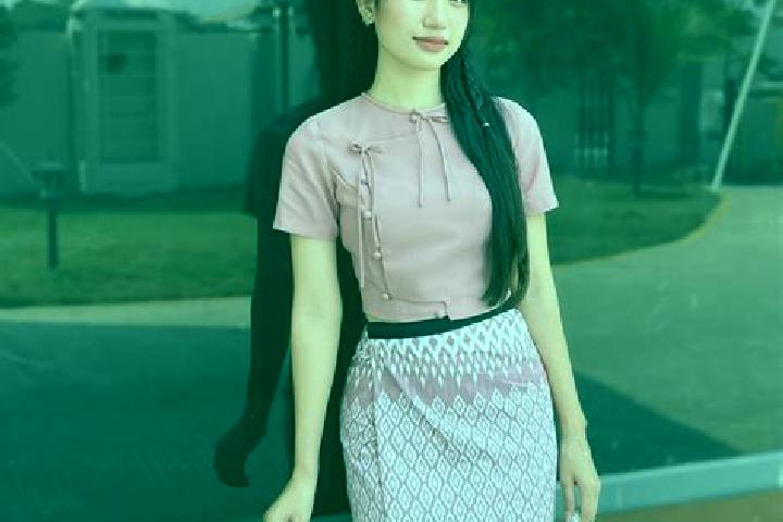 Escorts Mikenaungea, Myanmar — Local Companions