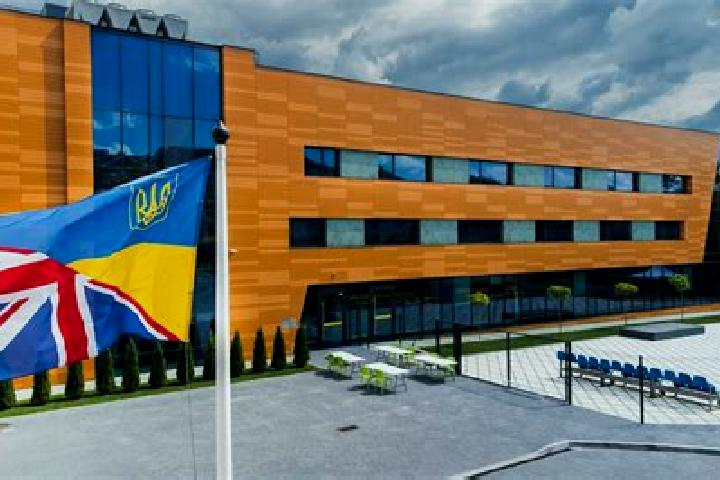 Escorts Mikuszowice, Poland — Local Companions