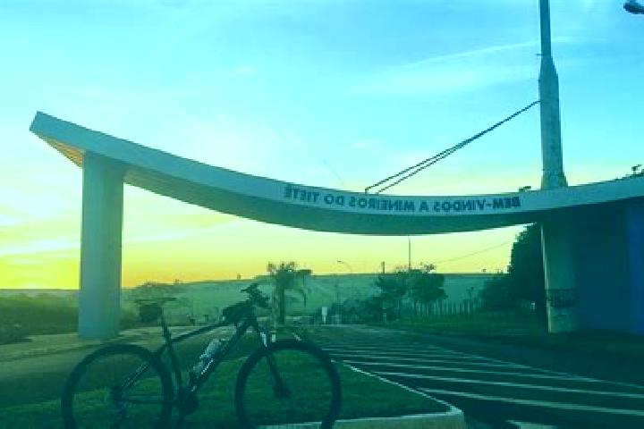 Escorts Mineiros do Tiete, Brazil — Local Companions