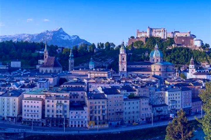 Escorts Mitterfladnitz, Austria — Local Companions
