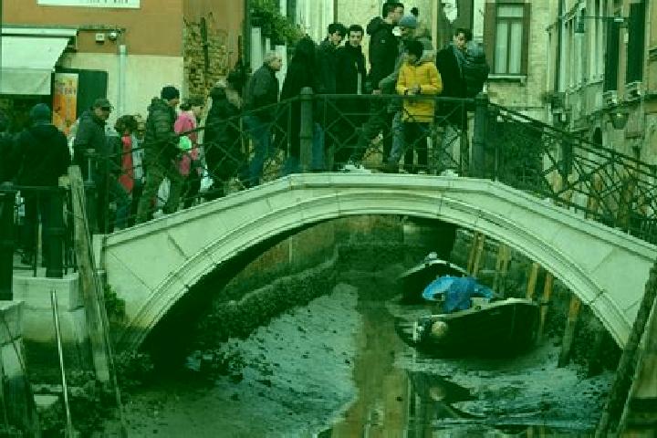 Escorts Moasca, Italy — Local Companions