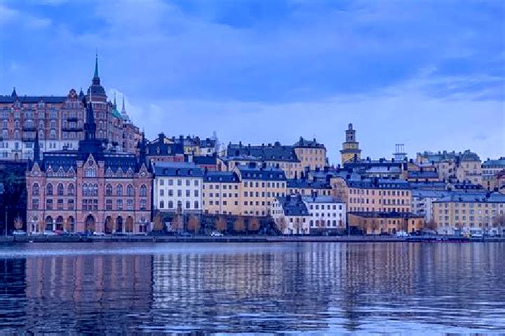 Escorts Moelndal, Sweden — Local Companions