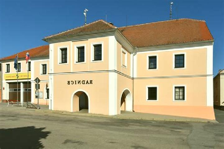Escorts Mohelno, Czech Republic — Local Companions