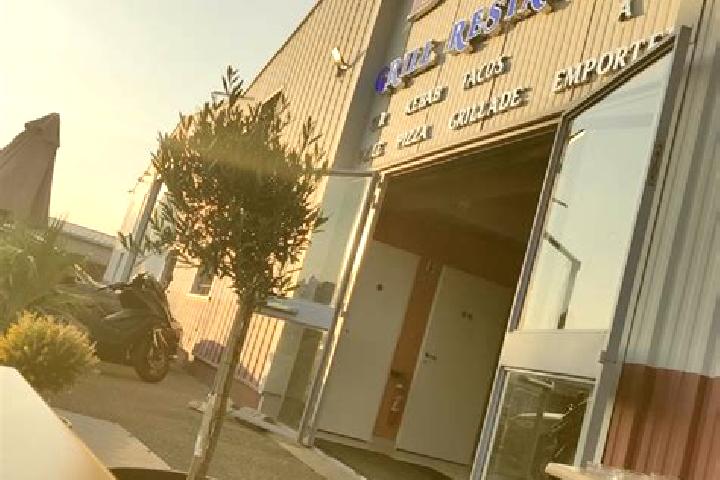 Escorts Moirans, France — Local Companions