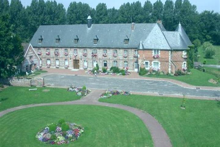 Escorts Monchy-sur-Eu, France — Local Companions
