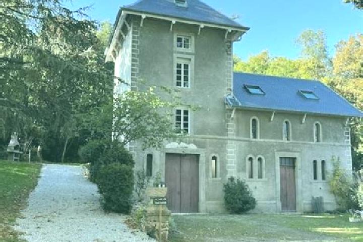 Escorts Monesties, France — Local Companions