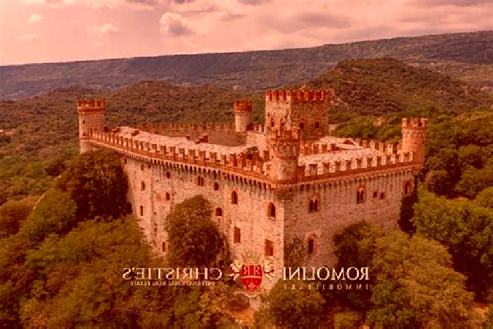 Escorts Montalto, Italy — Local Companions