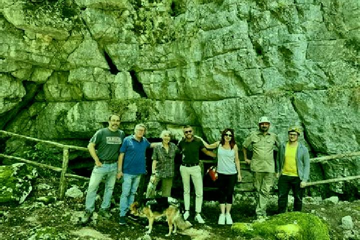 Escorts Monte San Giacomo, Italy — Local Companions
