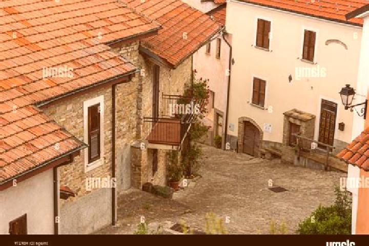 Escorts Montechiaro d Acqui, Italy — Local Companions