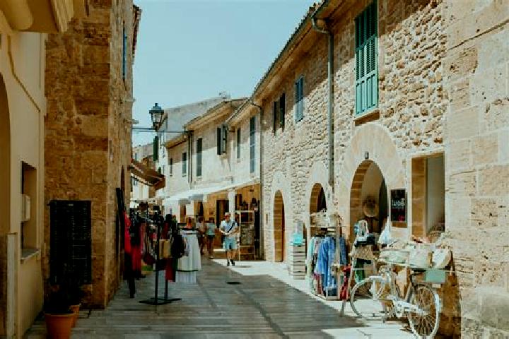 Escorts Montferri, Spain — Local Companions