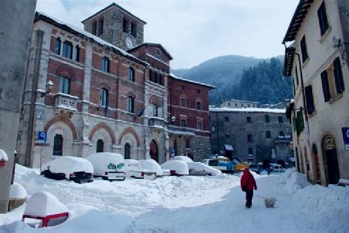 Escorts Montieri, Italy — Local Companions