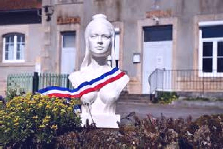Escorts Montmagny, France — Local Companions