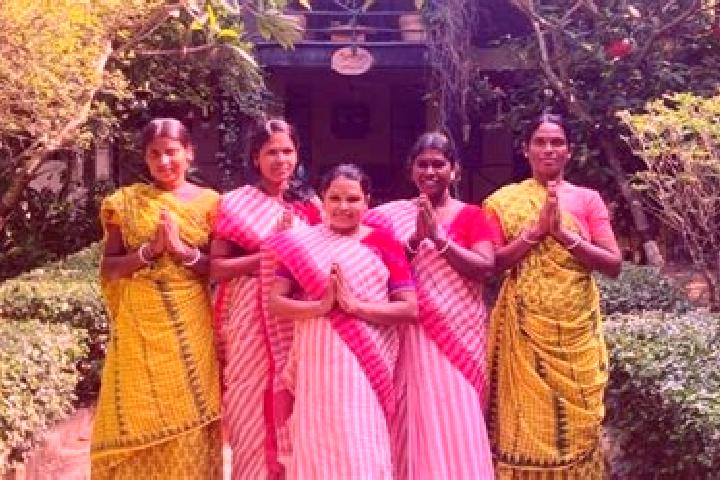 Escorts Moram, India — Local Companions