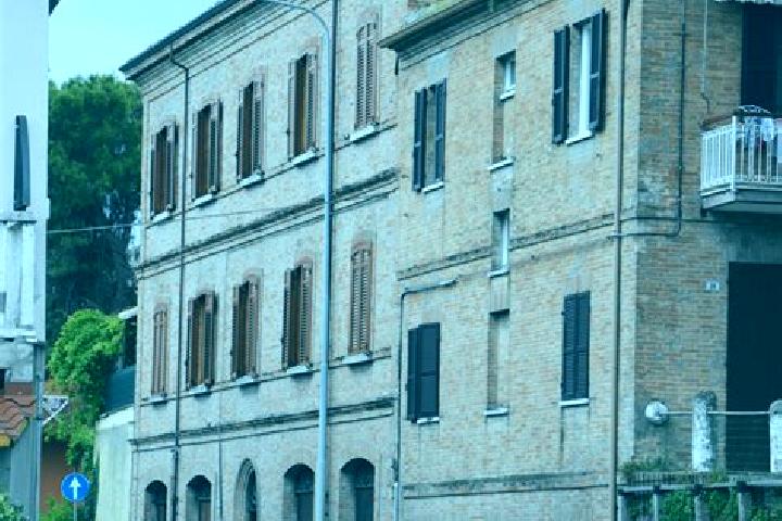 Escorts Morciano di Romagna, Italy — Local Companions