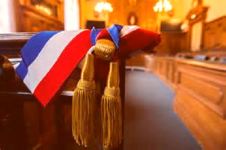 Escorts Mormant, France — Local Companions