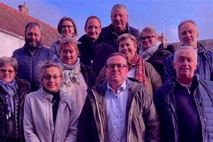 Escorts Moulins-la-Marche, France — Local Companions