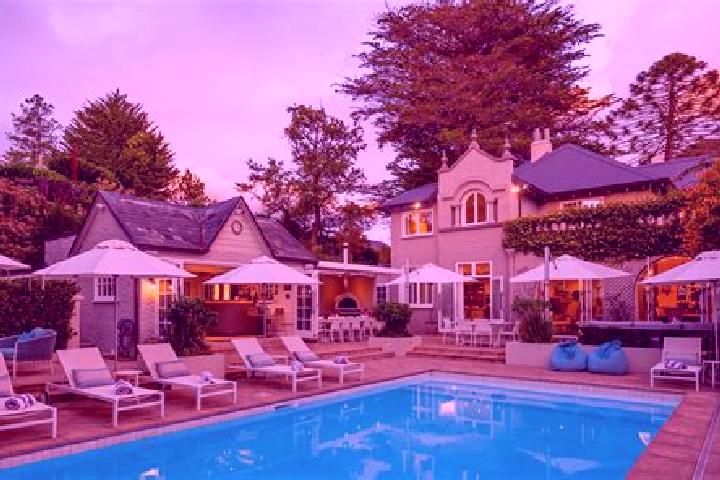 Escorts Mount Nelson, Australia — Local Companions