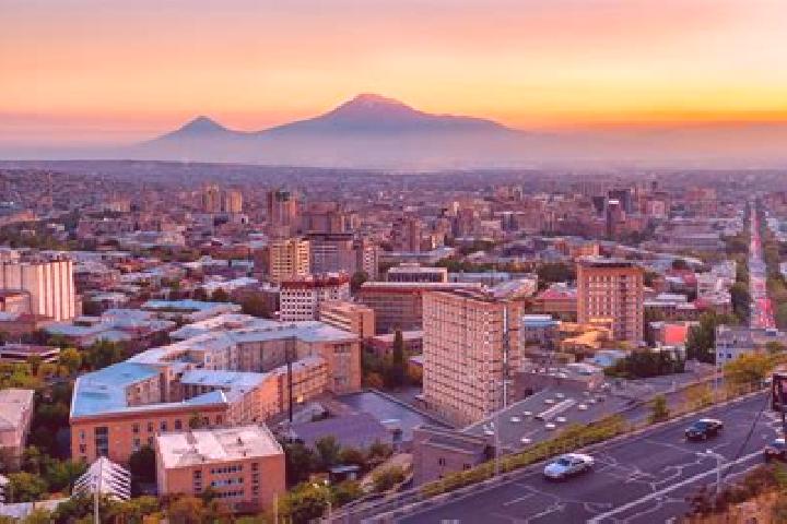 Escorts Movses, Armenia — Local Companions