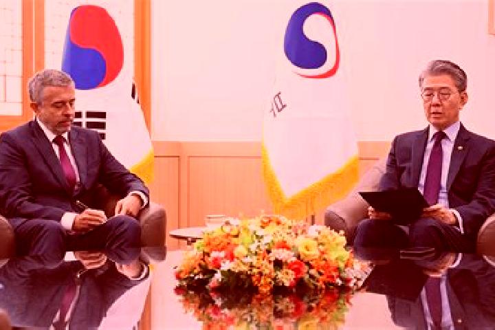 Escorts Muan, South Korea — Local Companions