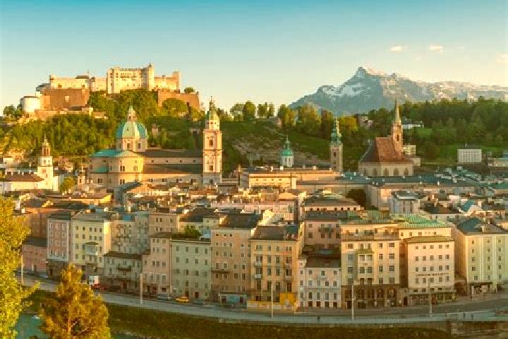 Escorts Muenchendorf, Austria — Local Companions