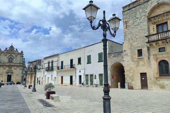 Escorts Muro Leccese, Italy — Local Companions