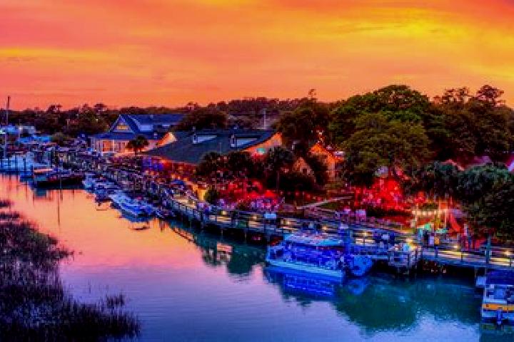 Escorts Murrells Inlet, United States — Local Companions