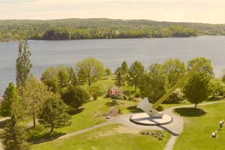 Escorts Nackawic, Canada — Local Companions