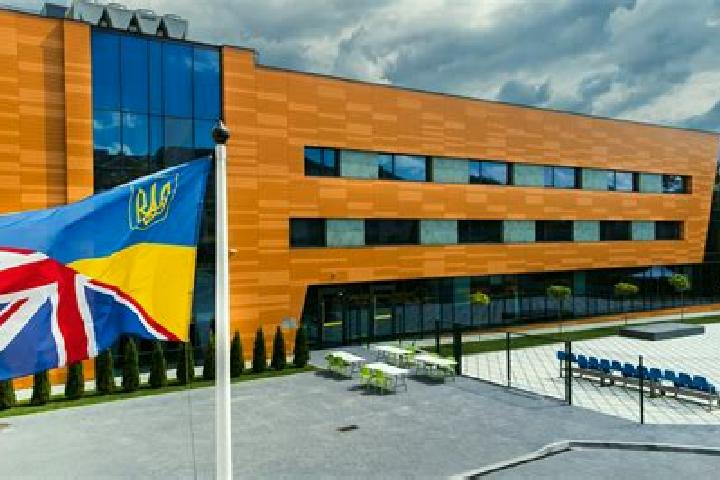 Escorts Nadarzyn, Poland — Local Companions