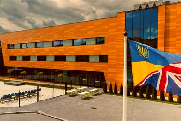 Escorts Naglowice, Poland — Local Companions