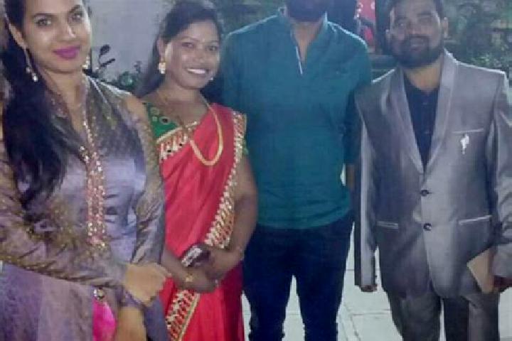 Escorts Narsala, India — Local Companions
