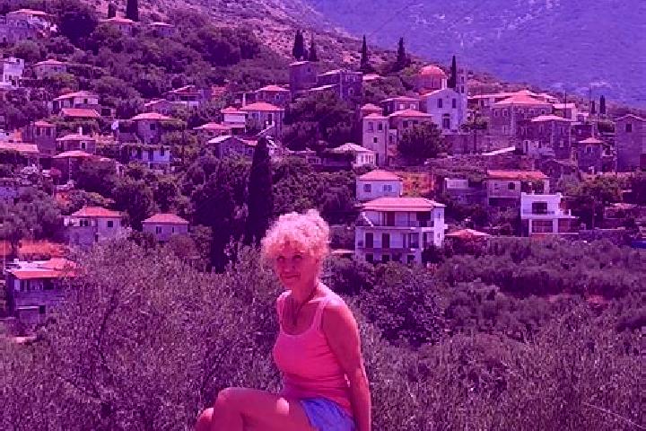 Escorts Nea Poteidaia, Greece — Local Companions
