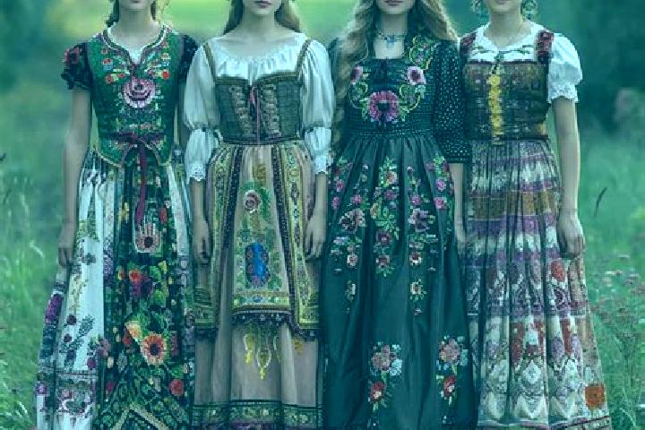 Escorts Nelazskoye, Russia — Local Companions