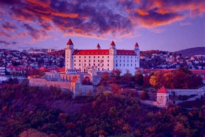 Escorts Nemcinany, Slovakia — Local Companions