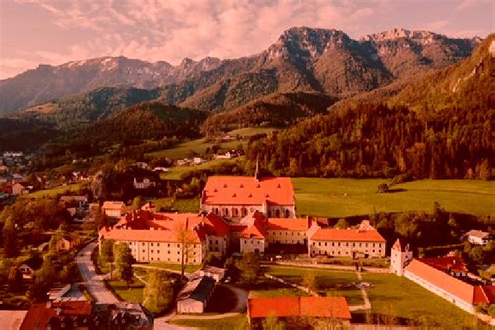 Escorts Neuberg an der Muerz, Austria — Local Companions