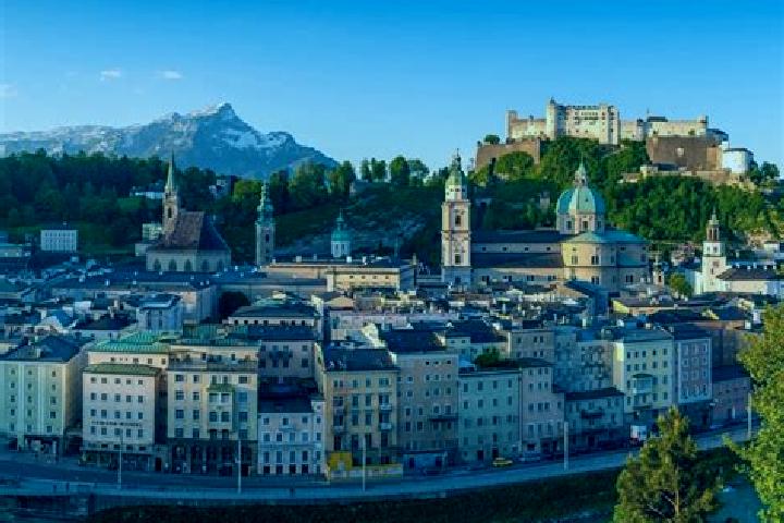 Escorts Neudauberg, Austria — Local Companions